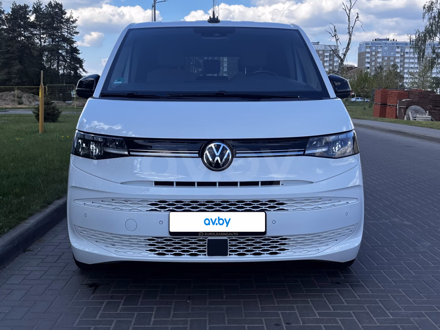 Volkswagen Multivan фото 3