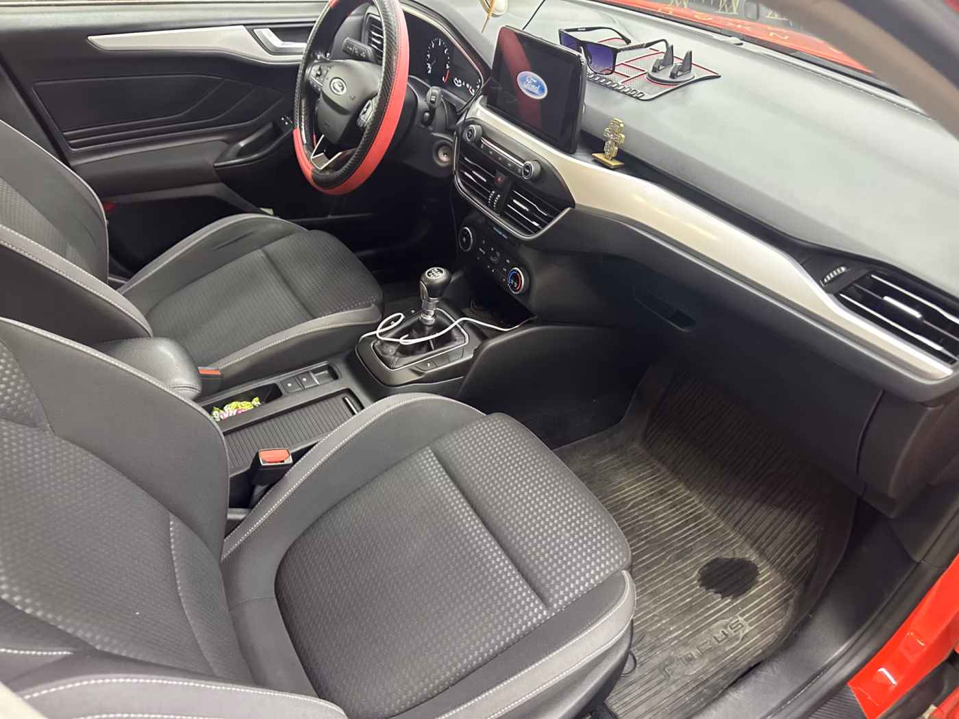 Ford Focus фото 23
