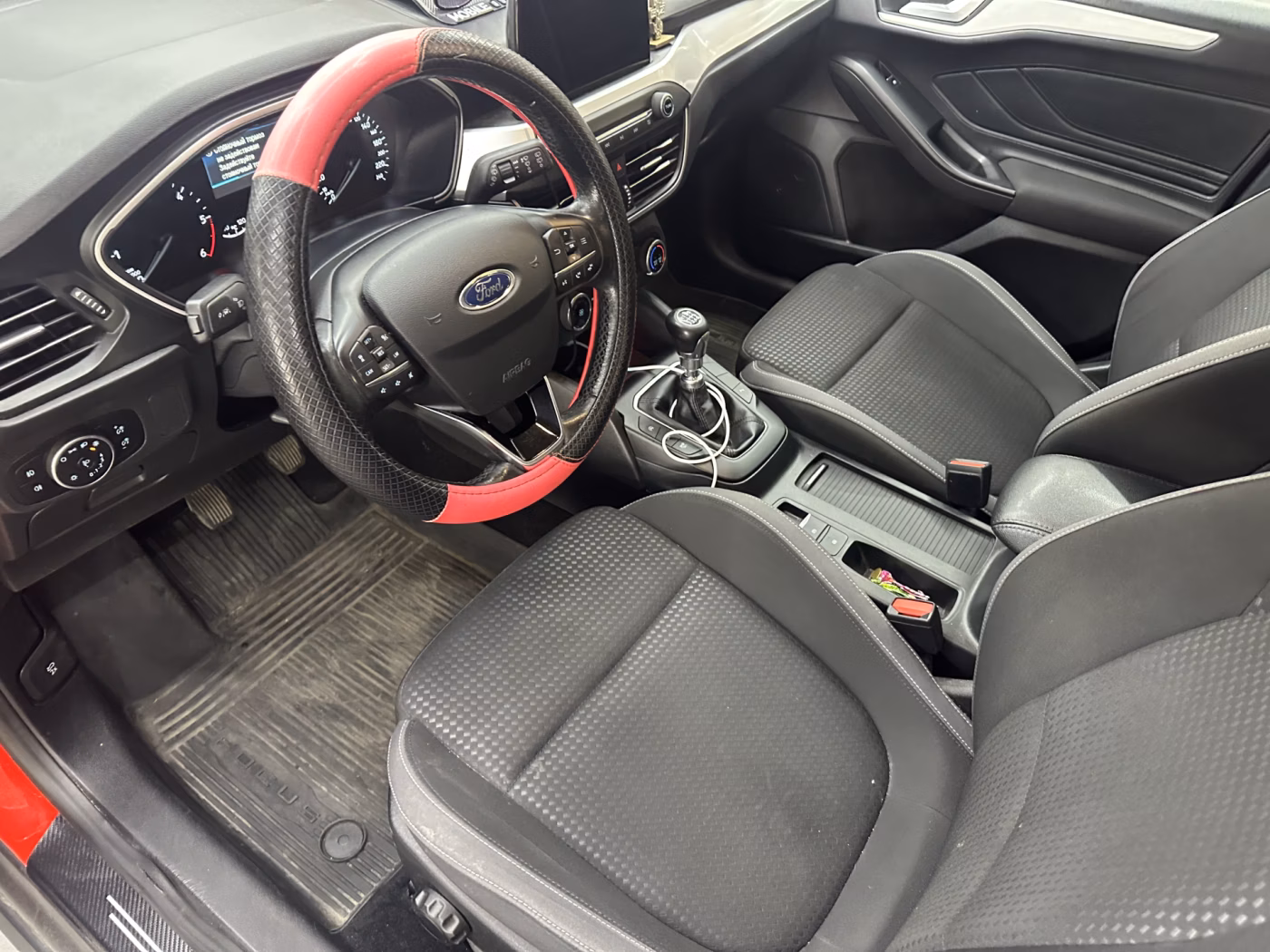 Ford Focus фото 20