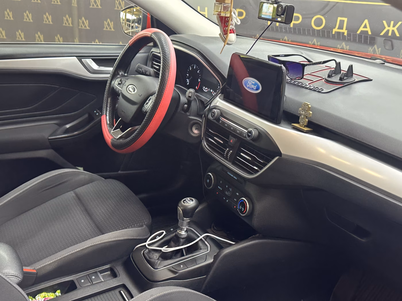 Ford Focus фото 11