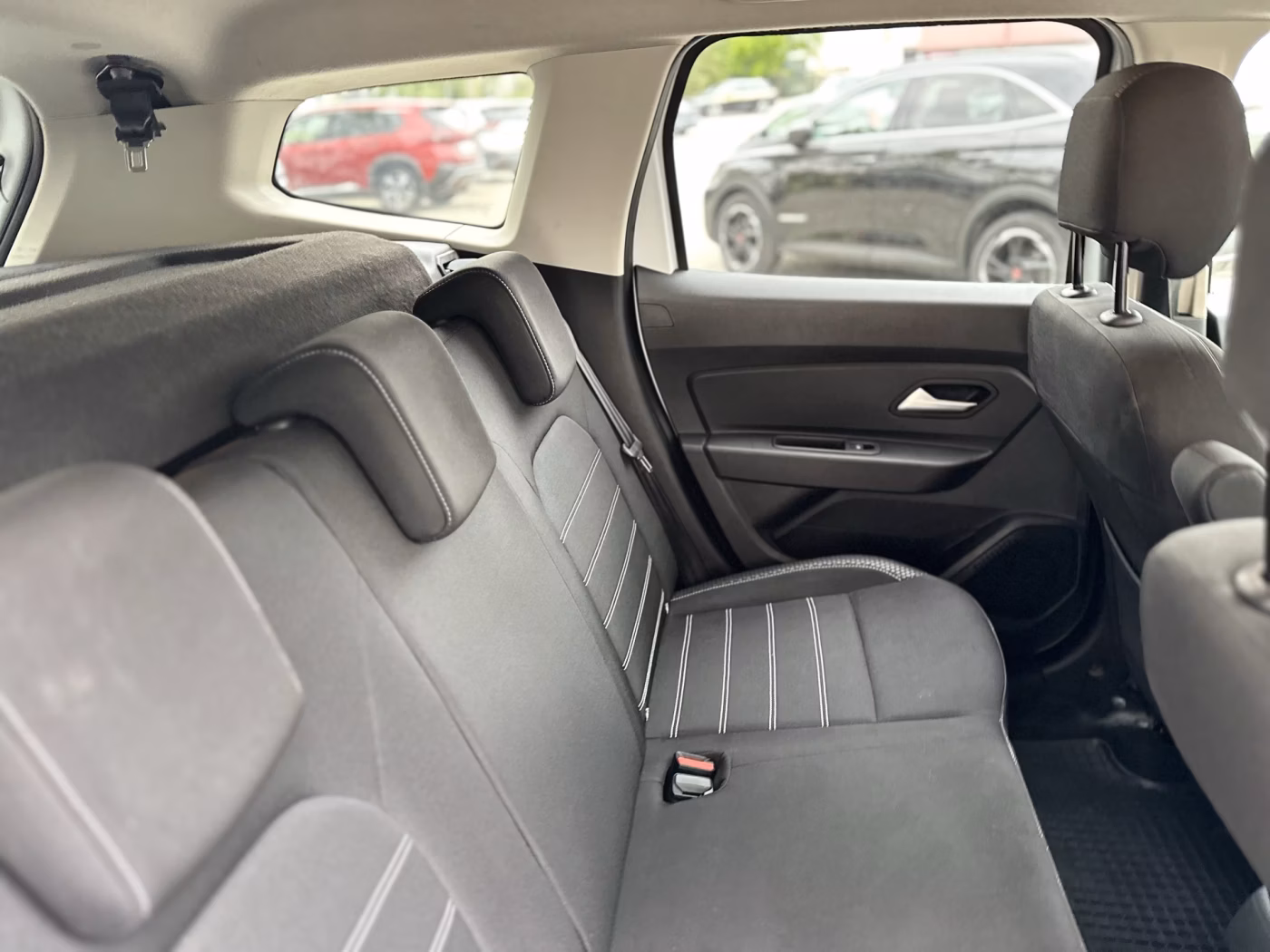 Dacia Duster фото 16