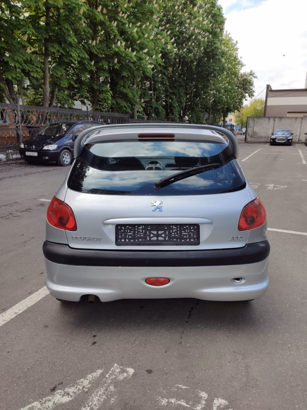 Peugeot 206 фото 9