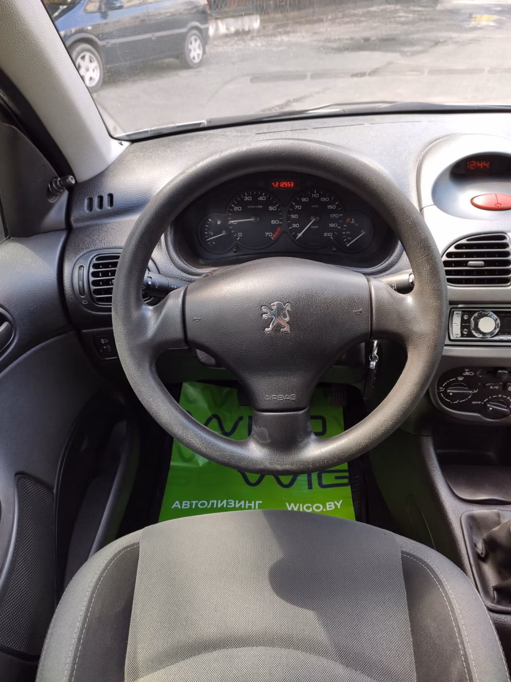 Peugeot 206 фото 18