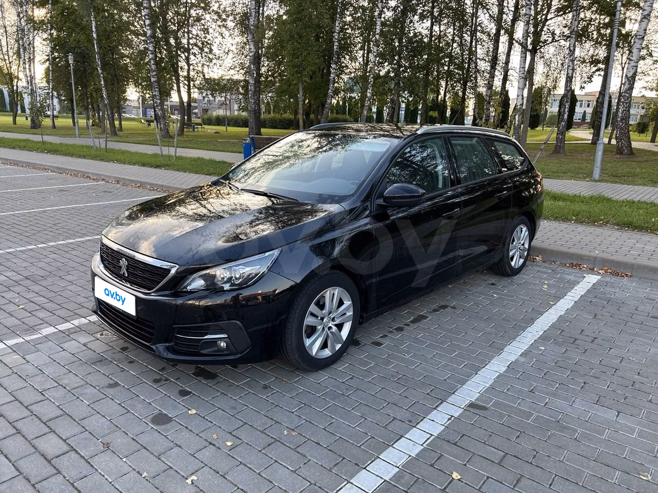 Peugeot 308 фото 3