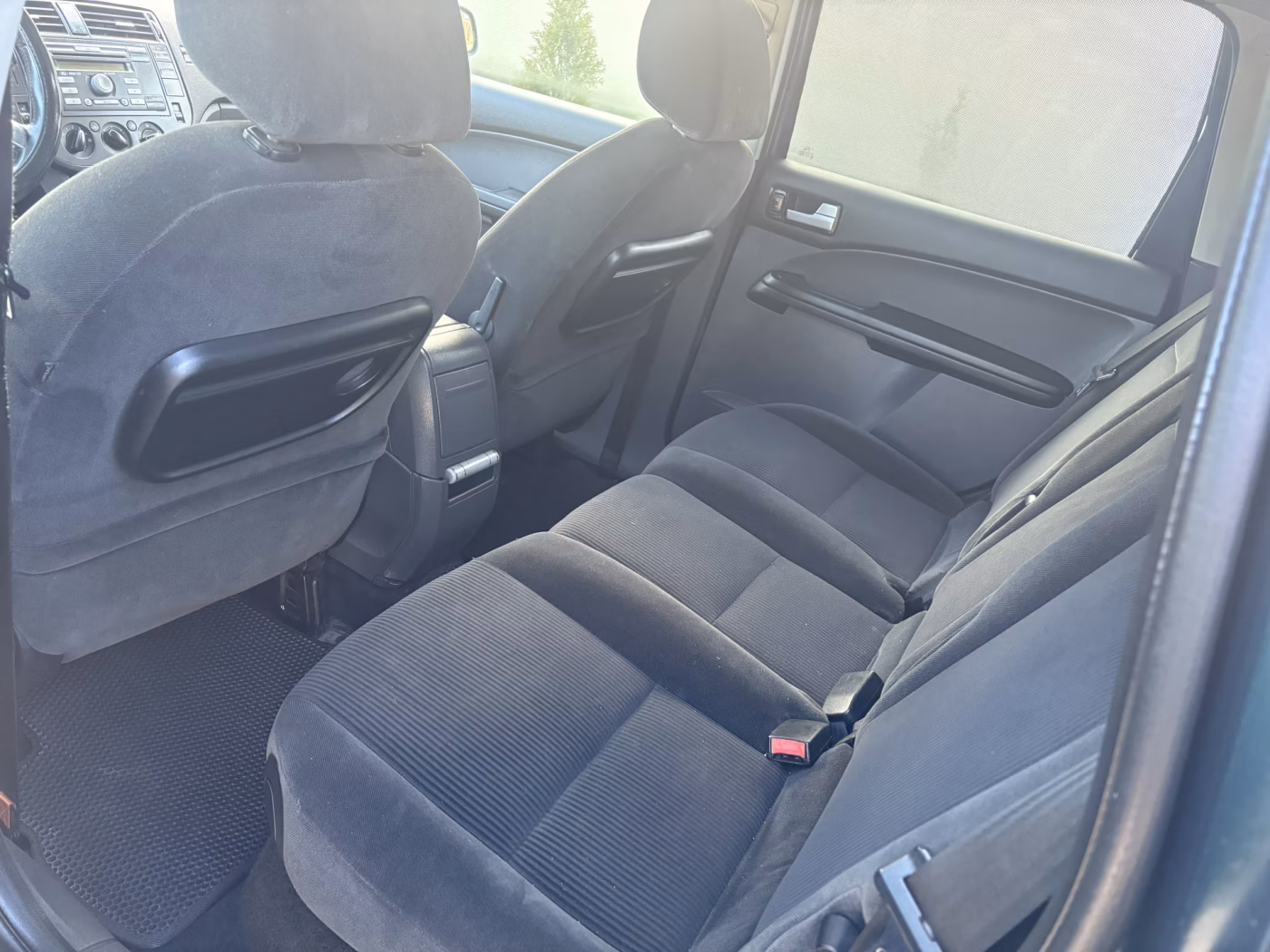 Ford C-MAX фото 30