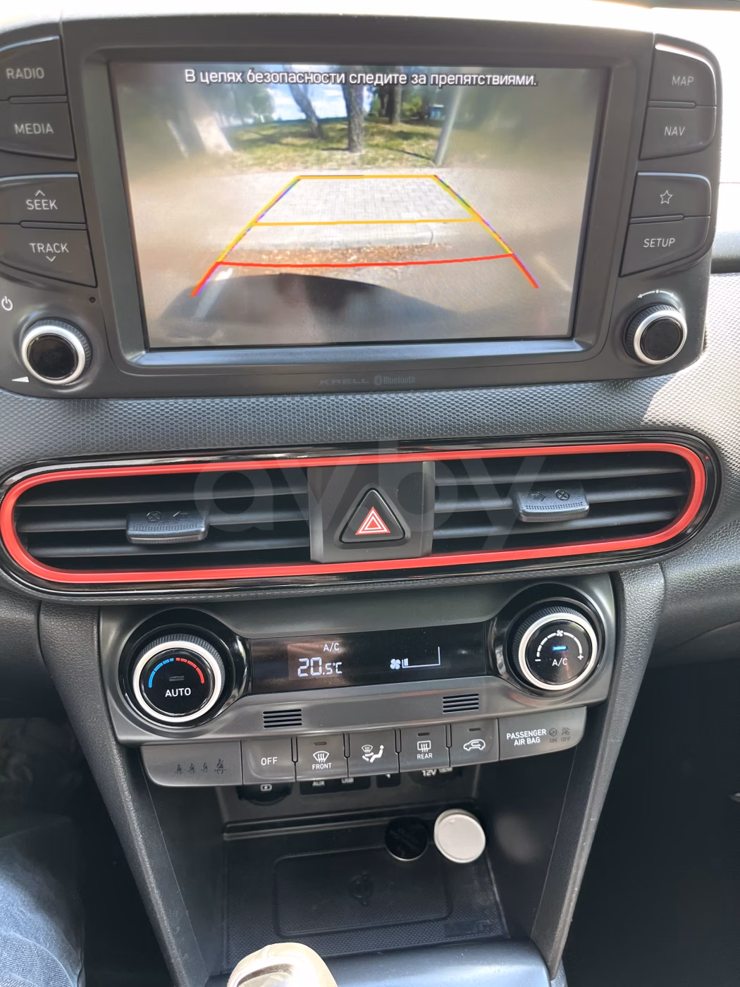 Hyundai Kona фото 8