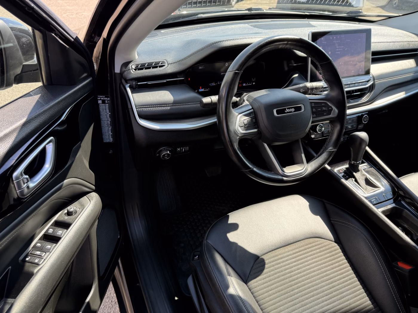 Jeep Compass фото 9