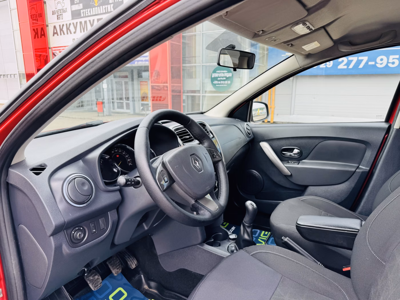 Renault Sandero Stepway фото 5