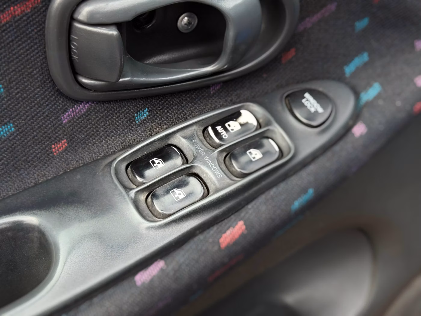 Hyundai Lantra фото 13