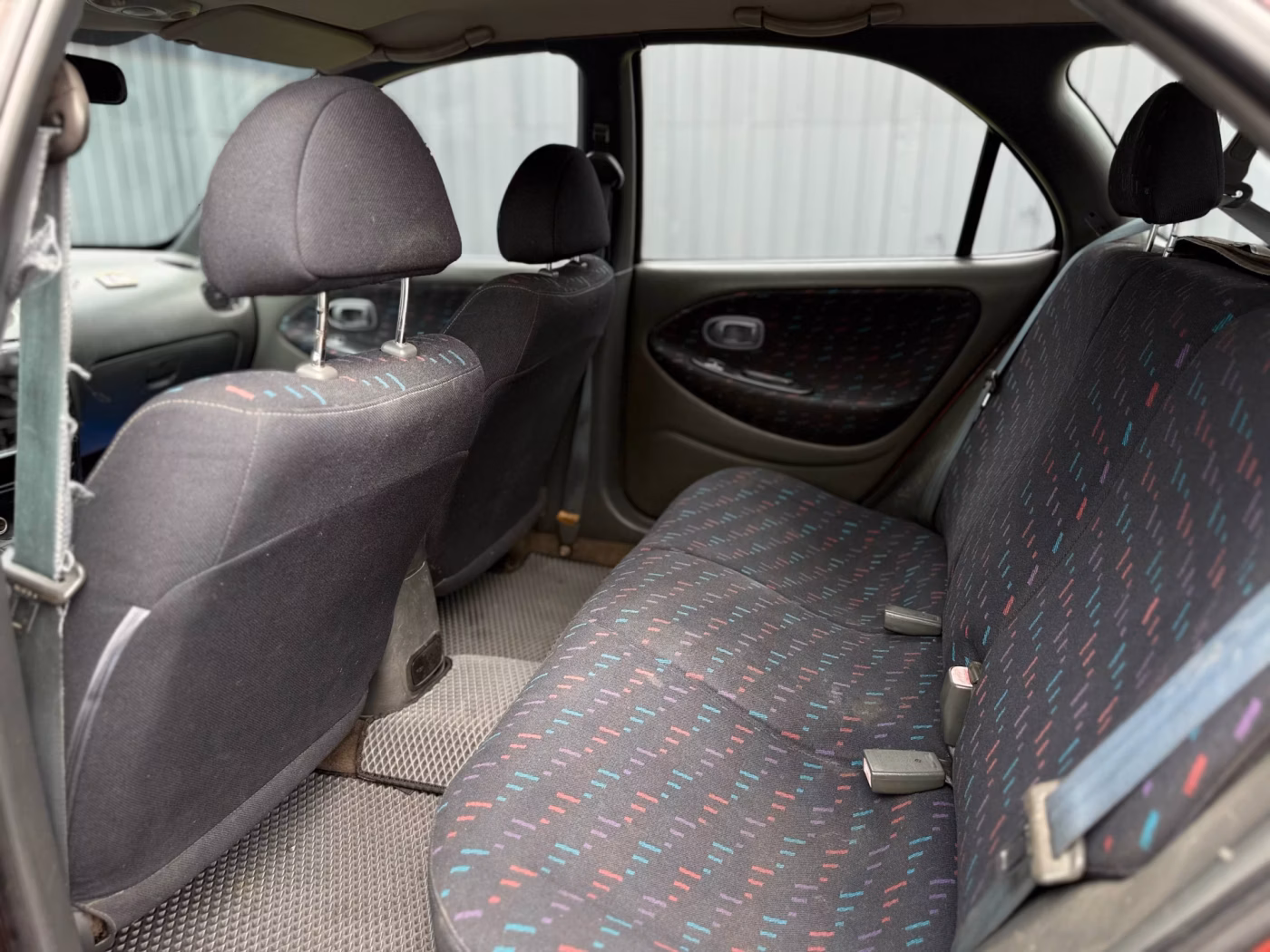 Hyundai Lantra фото 10