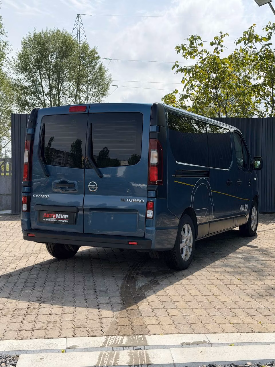 Opel Vivaro фото 4