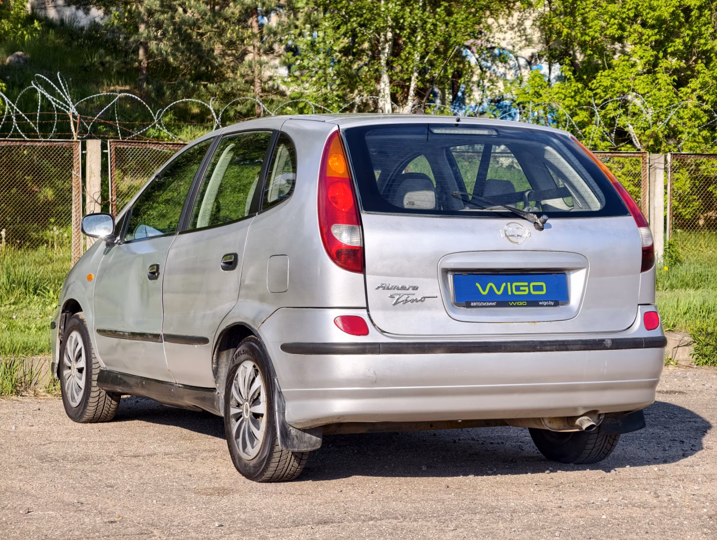Nissan Almera Tino фото 5