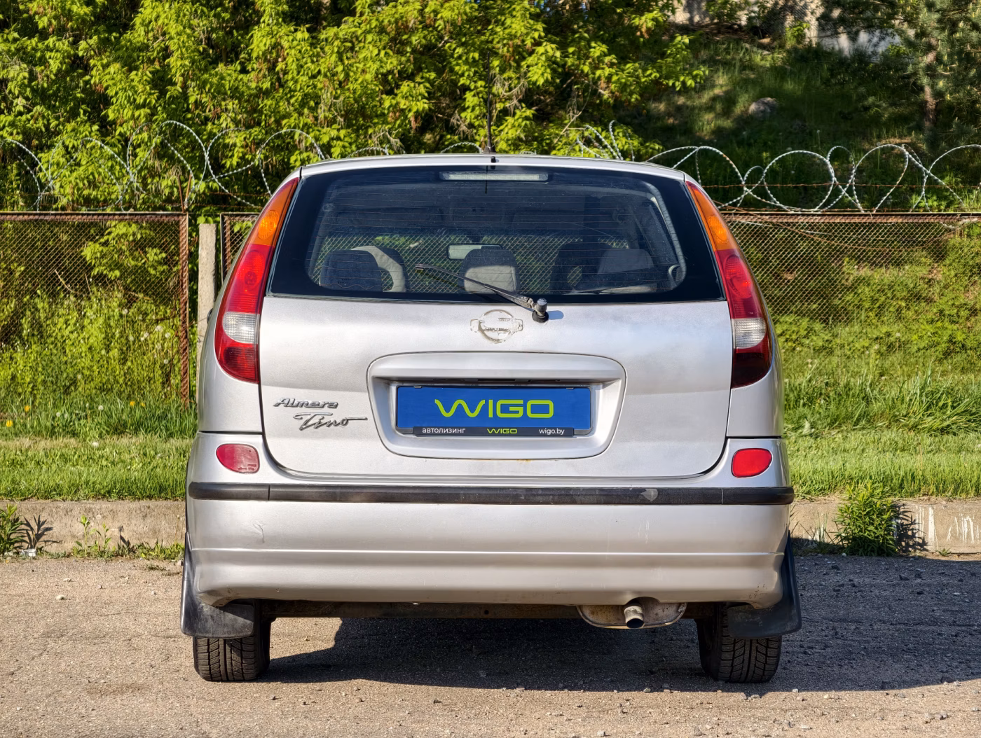 Nissan Almera Tino фото 6