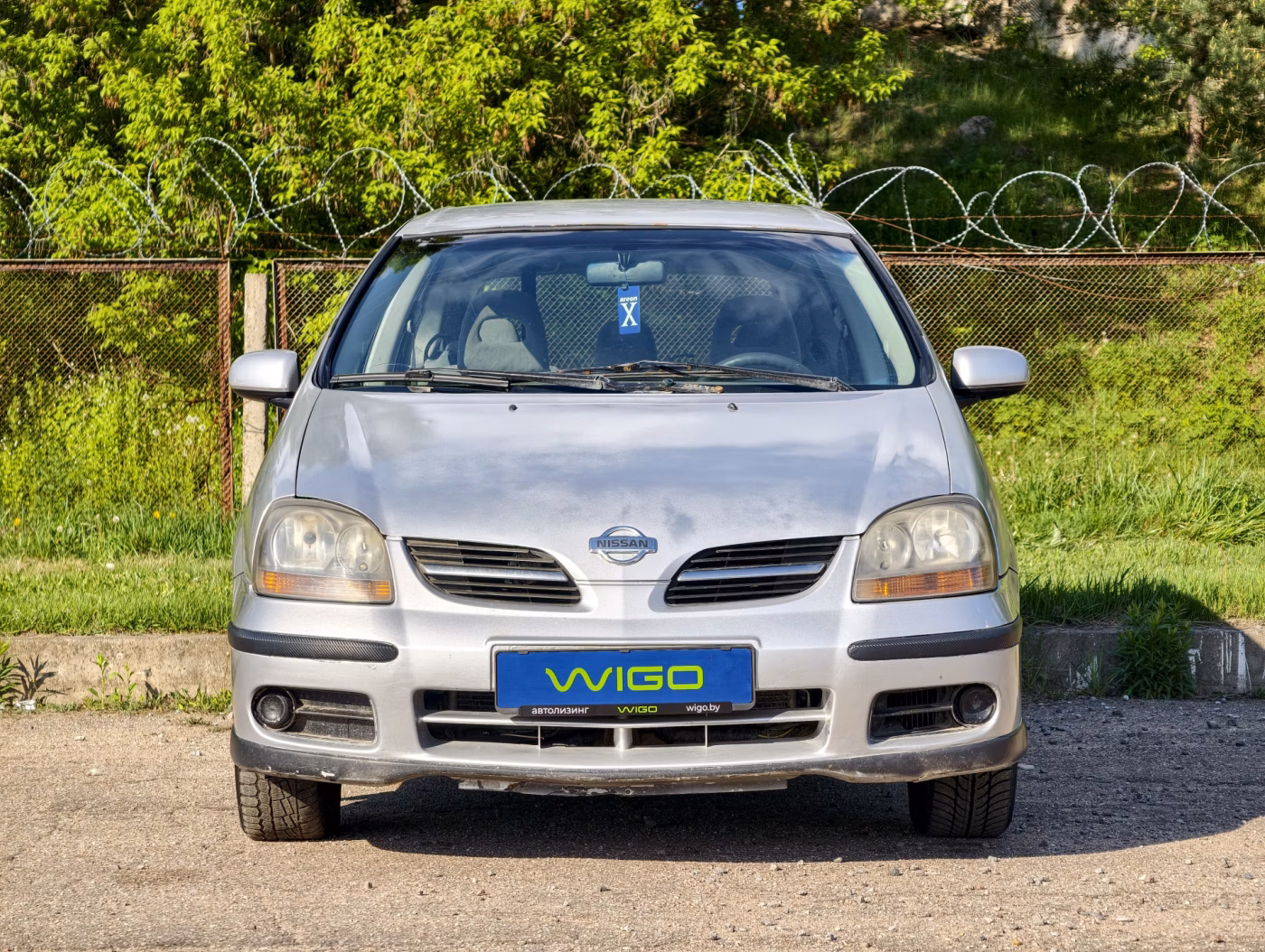 Nissan Almera Tino фото 3