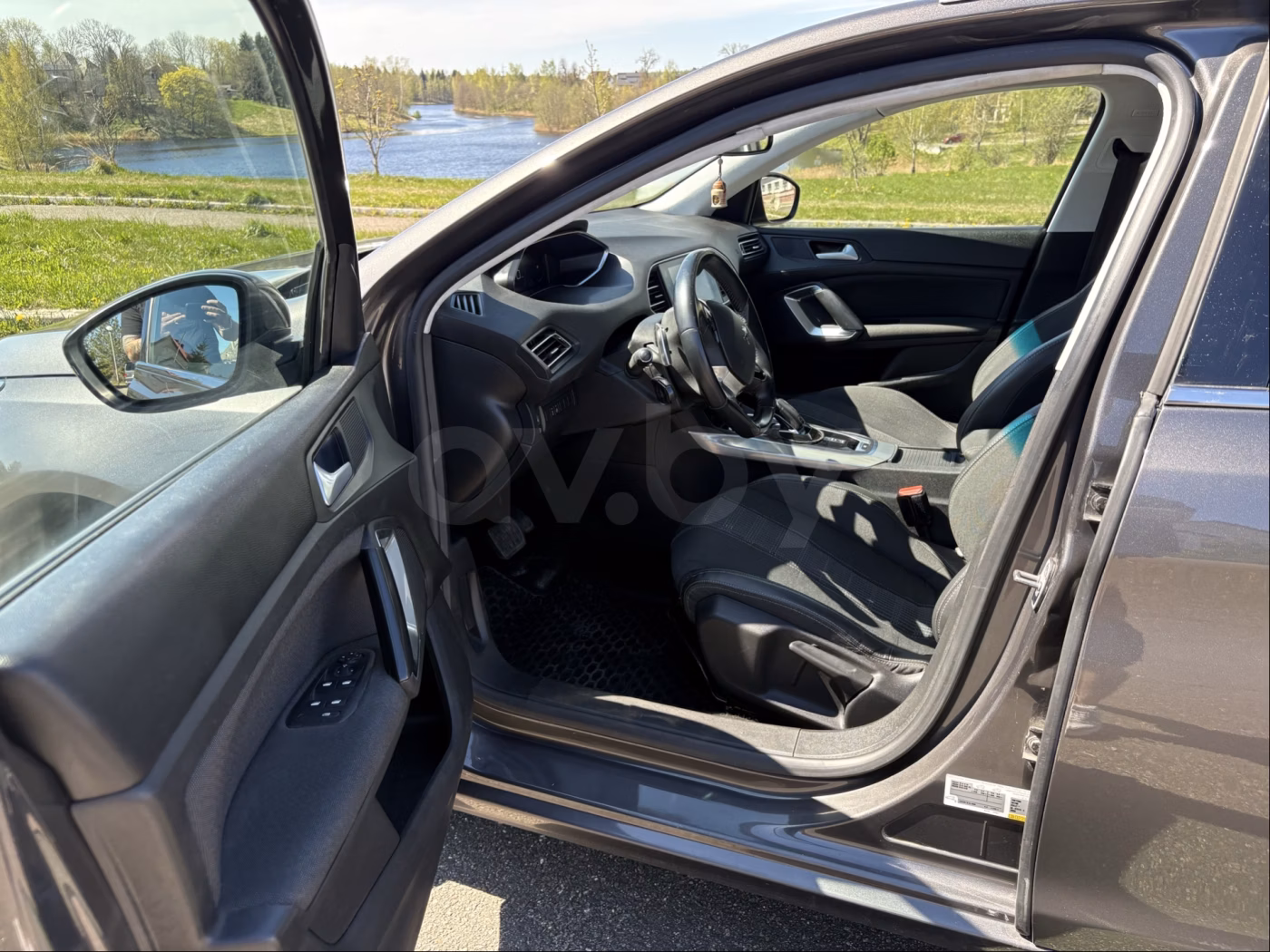 Peugeot 308 фото 11