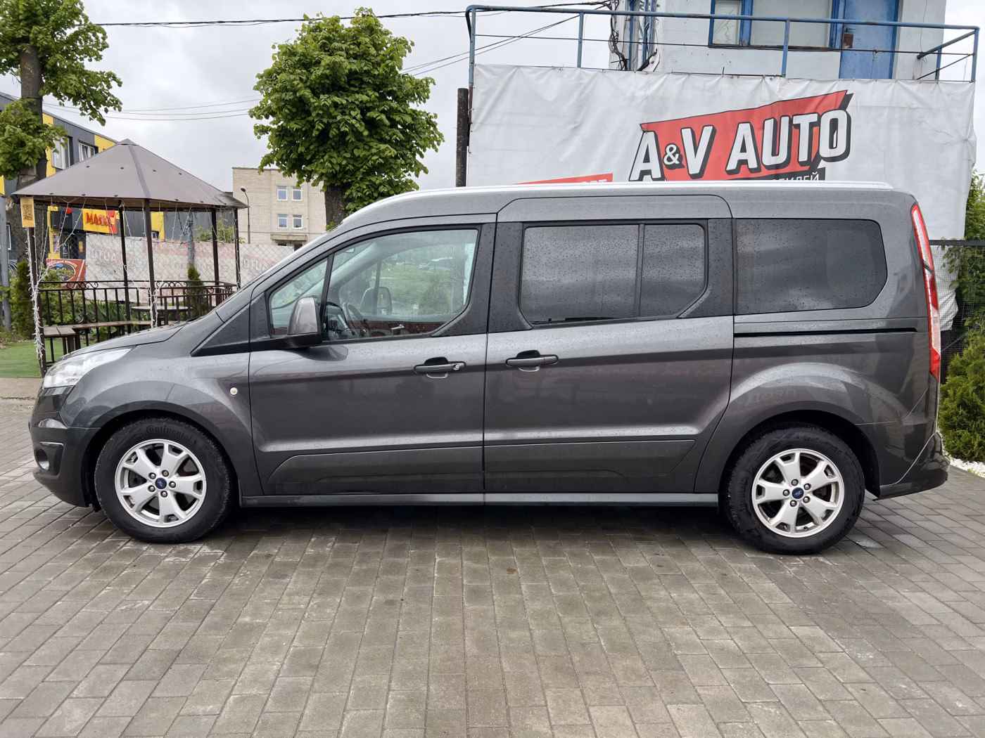 Ford Tourneo Connect фото 5