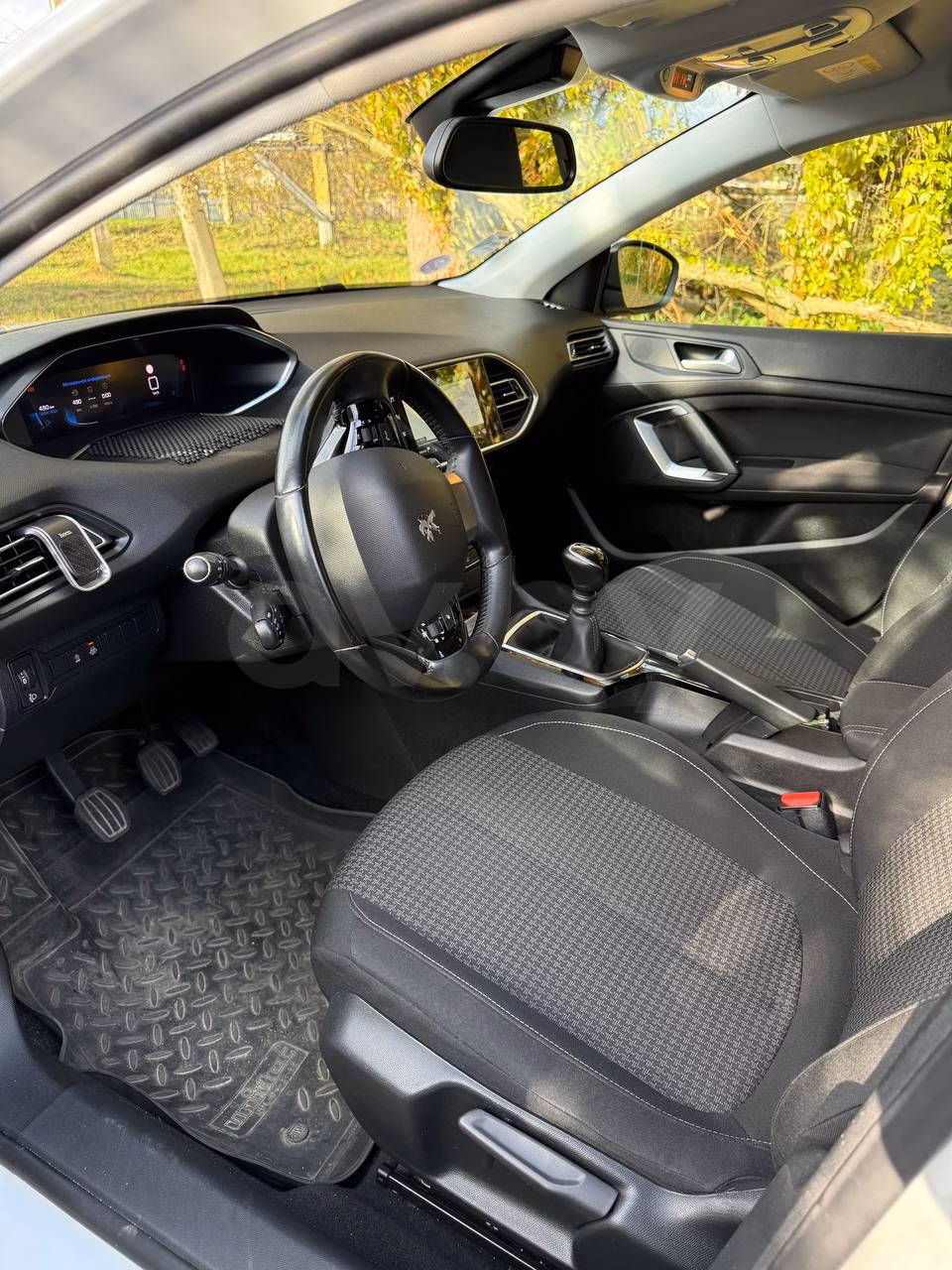 Peugeot 308 фото 4