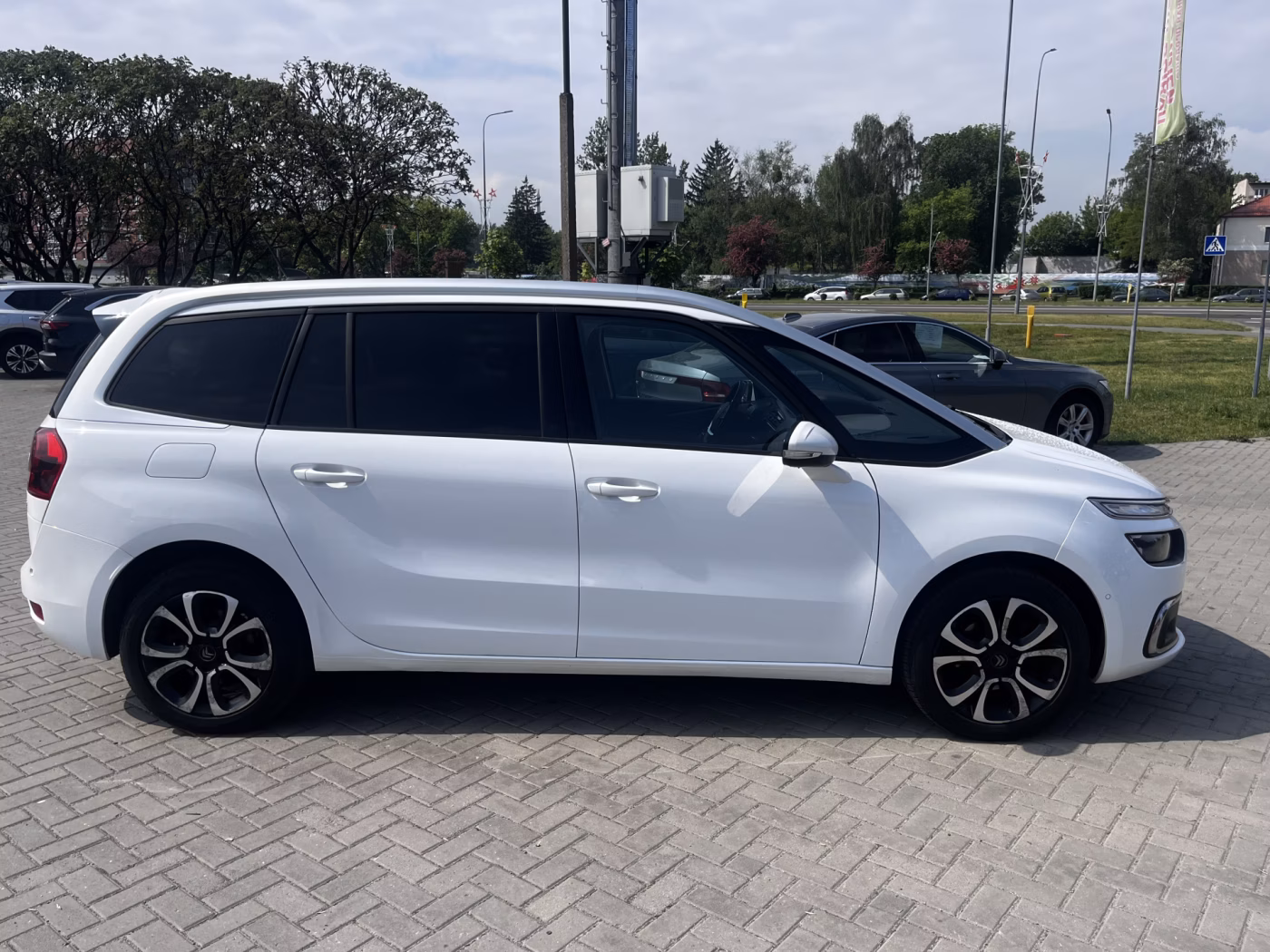 Citroen C4 Grand Spacetourer фото 3