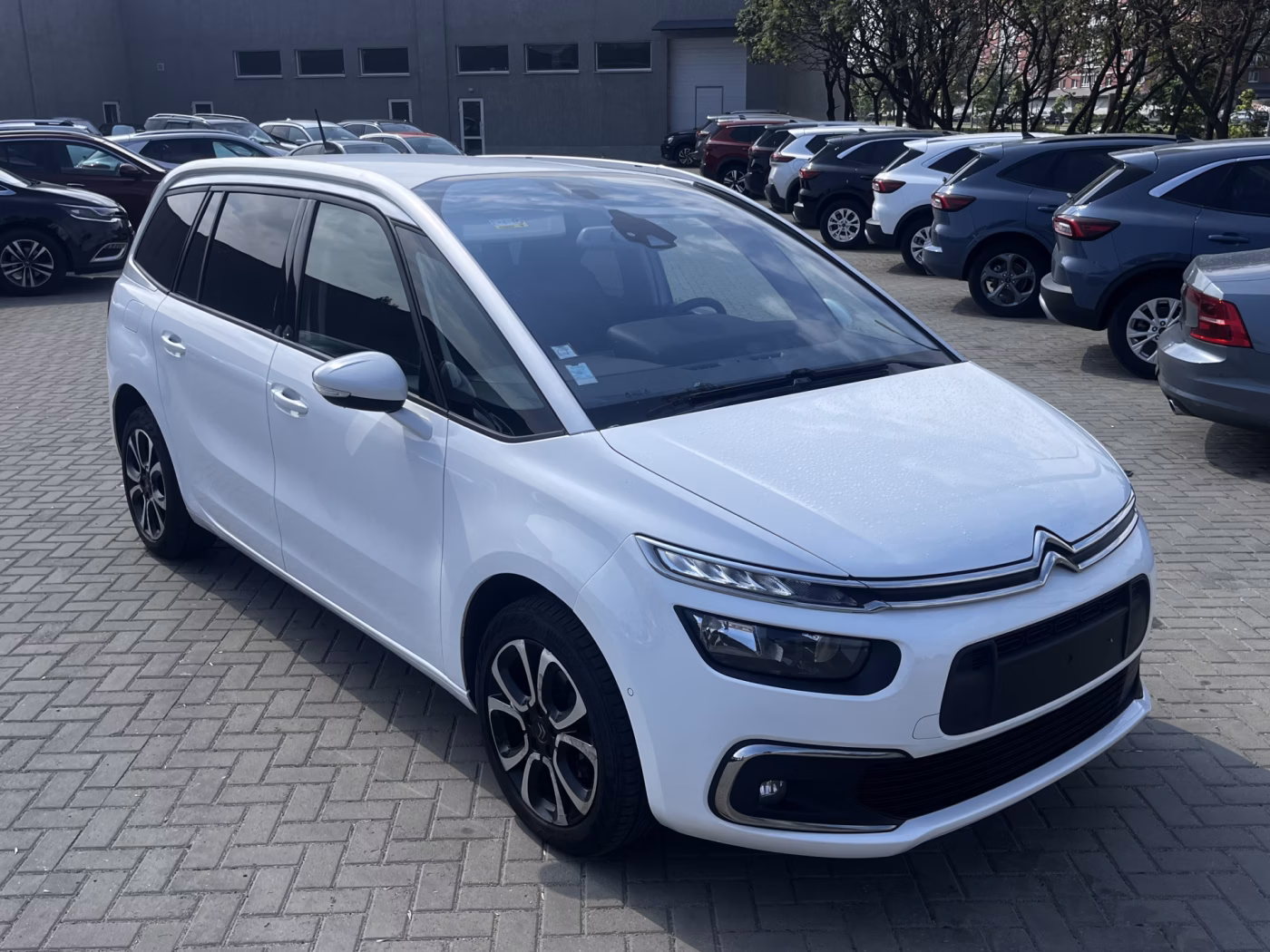 Citroen C4 Grand Spacetourer фото 4