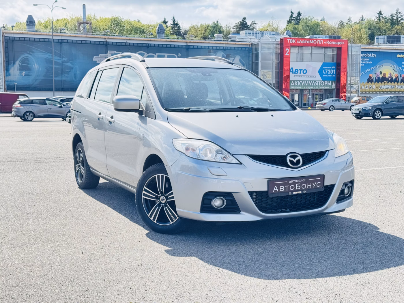Mazda 5 фото 3