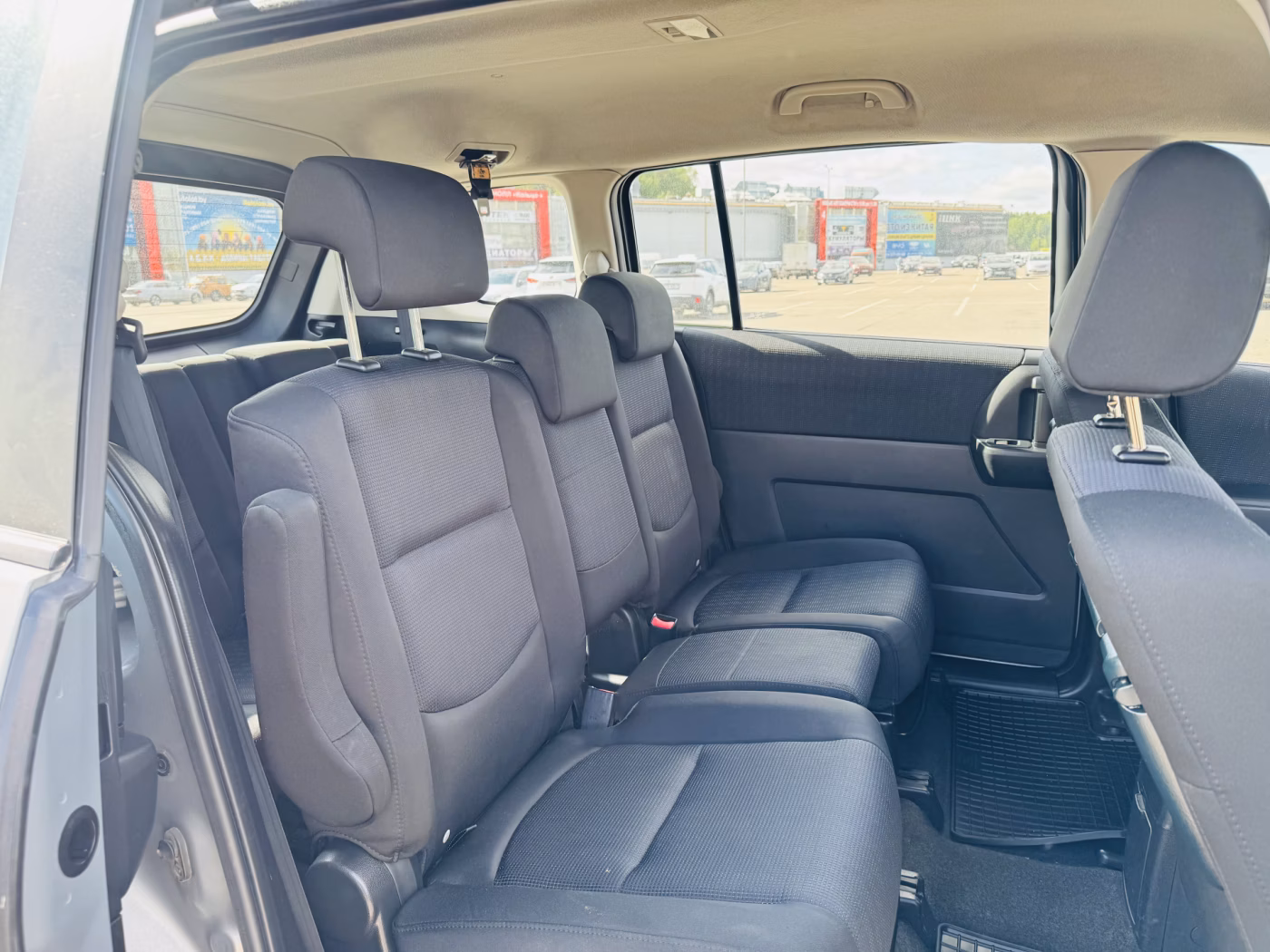 Mazda 5 фото 7
