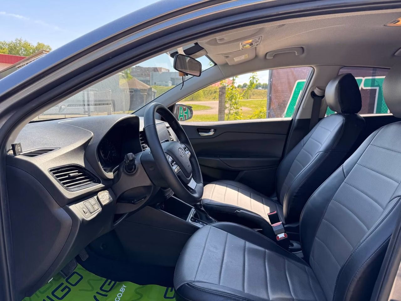 Hyundai Accent фото 10
