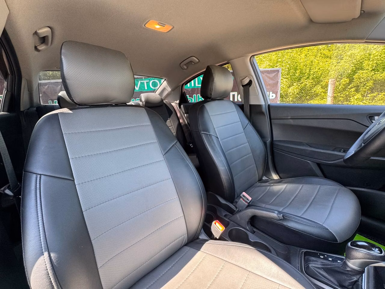 Hyundai Accent фото 16