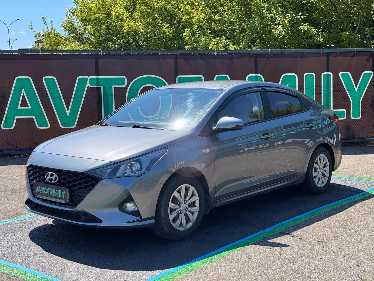 Hyundai Accent фото 3