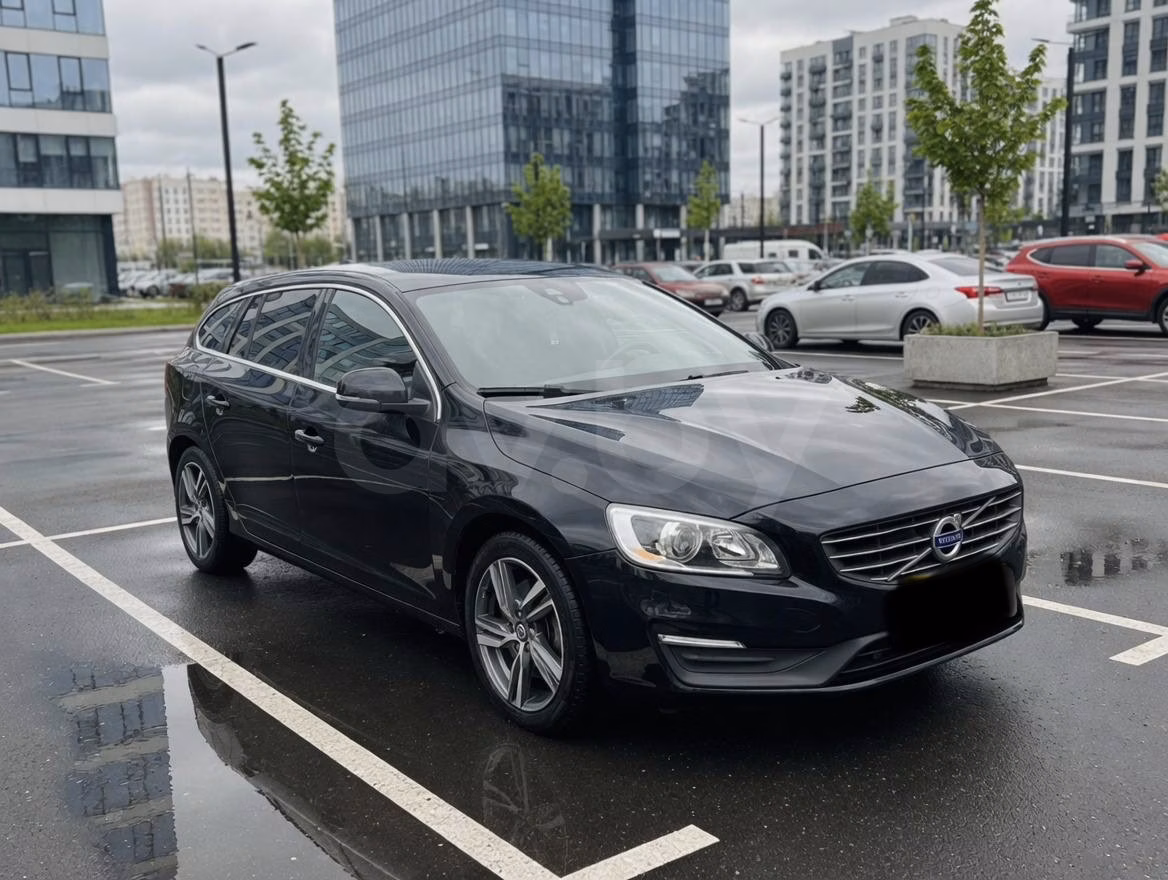 Volvo V60 фото 12