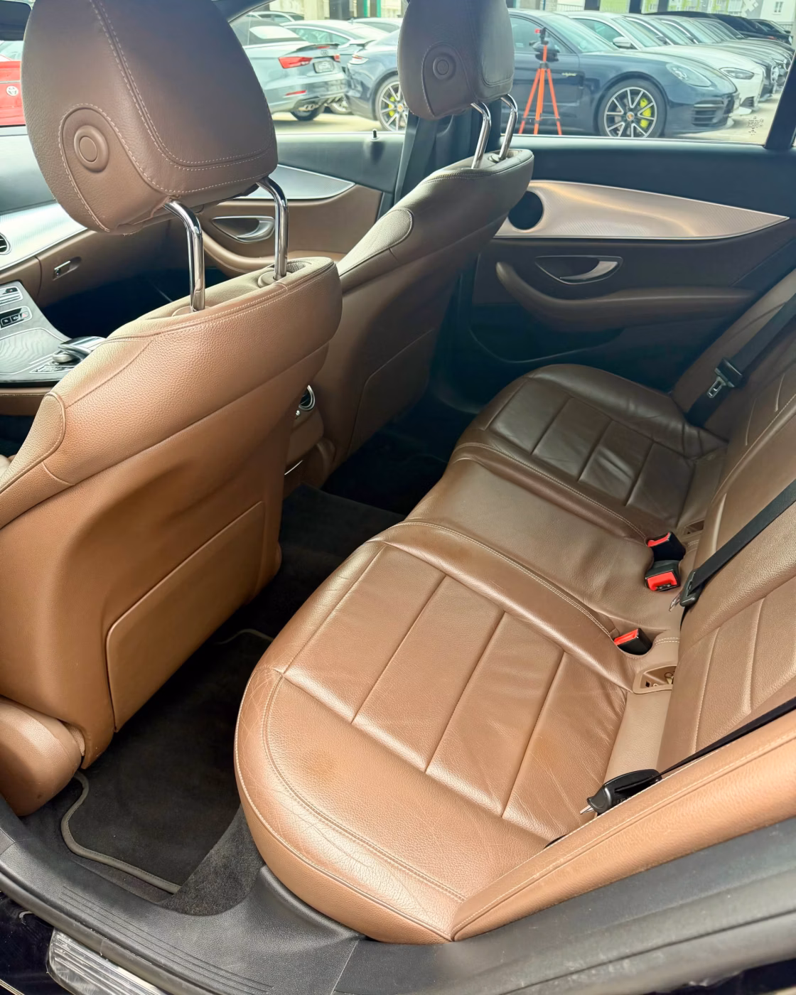 Mercedes-Benz E-Класс фото 11