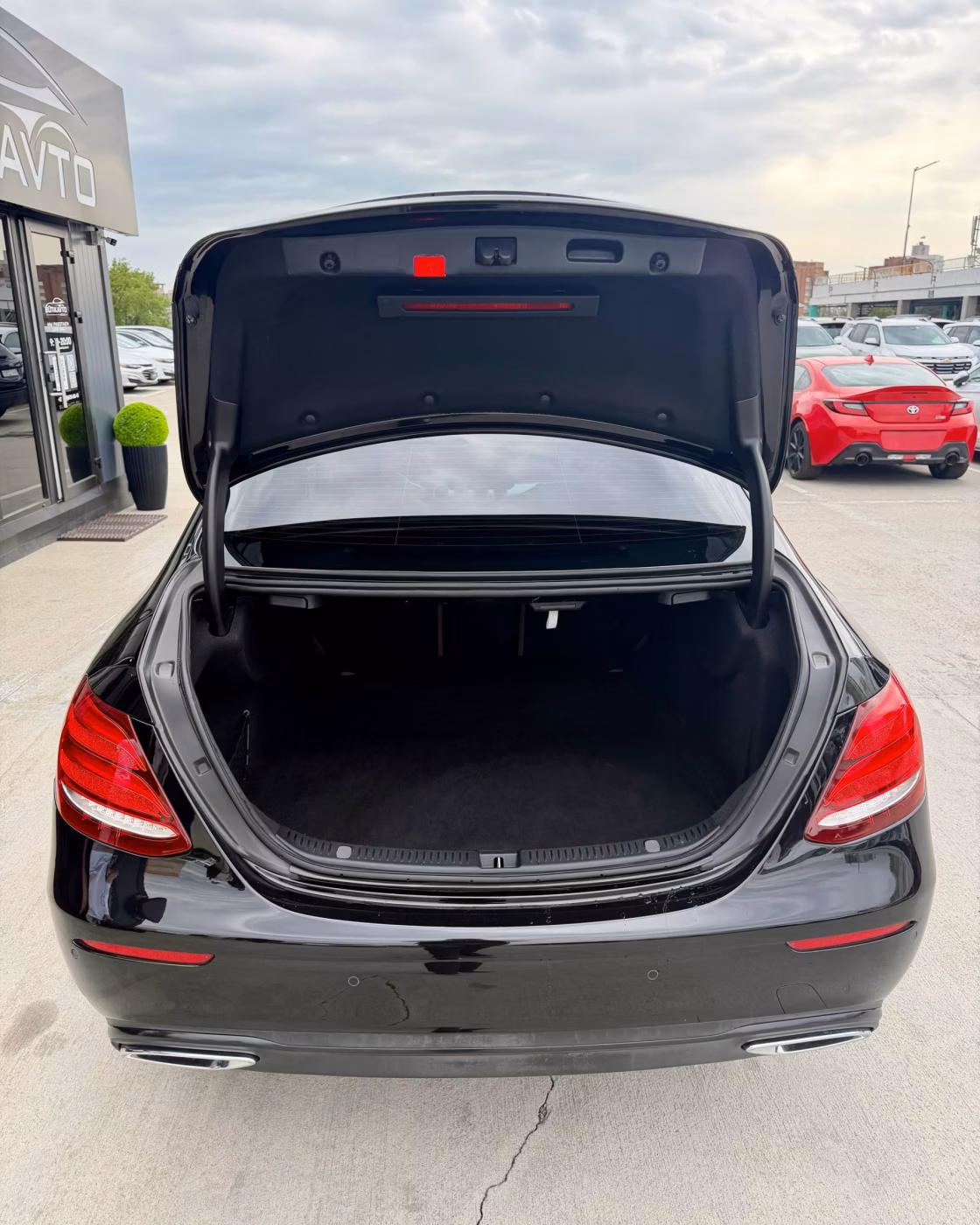 Mercedes-Benz E-Класс фото 12