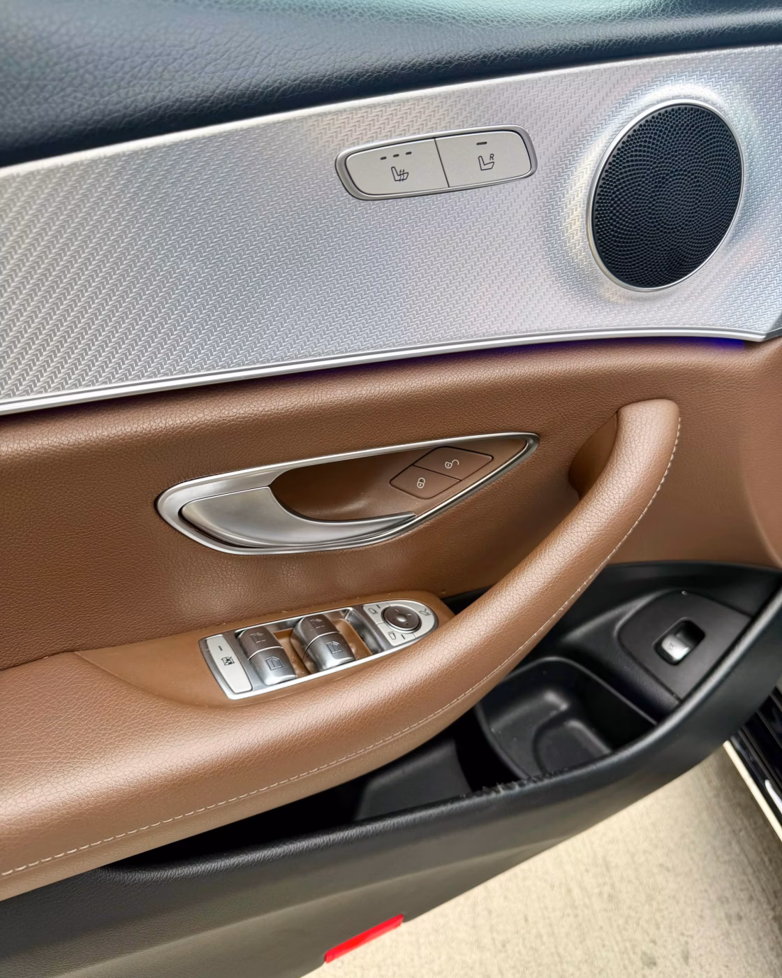 Mercedes-Benz E-Класс фото 15