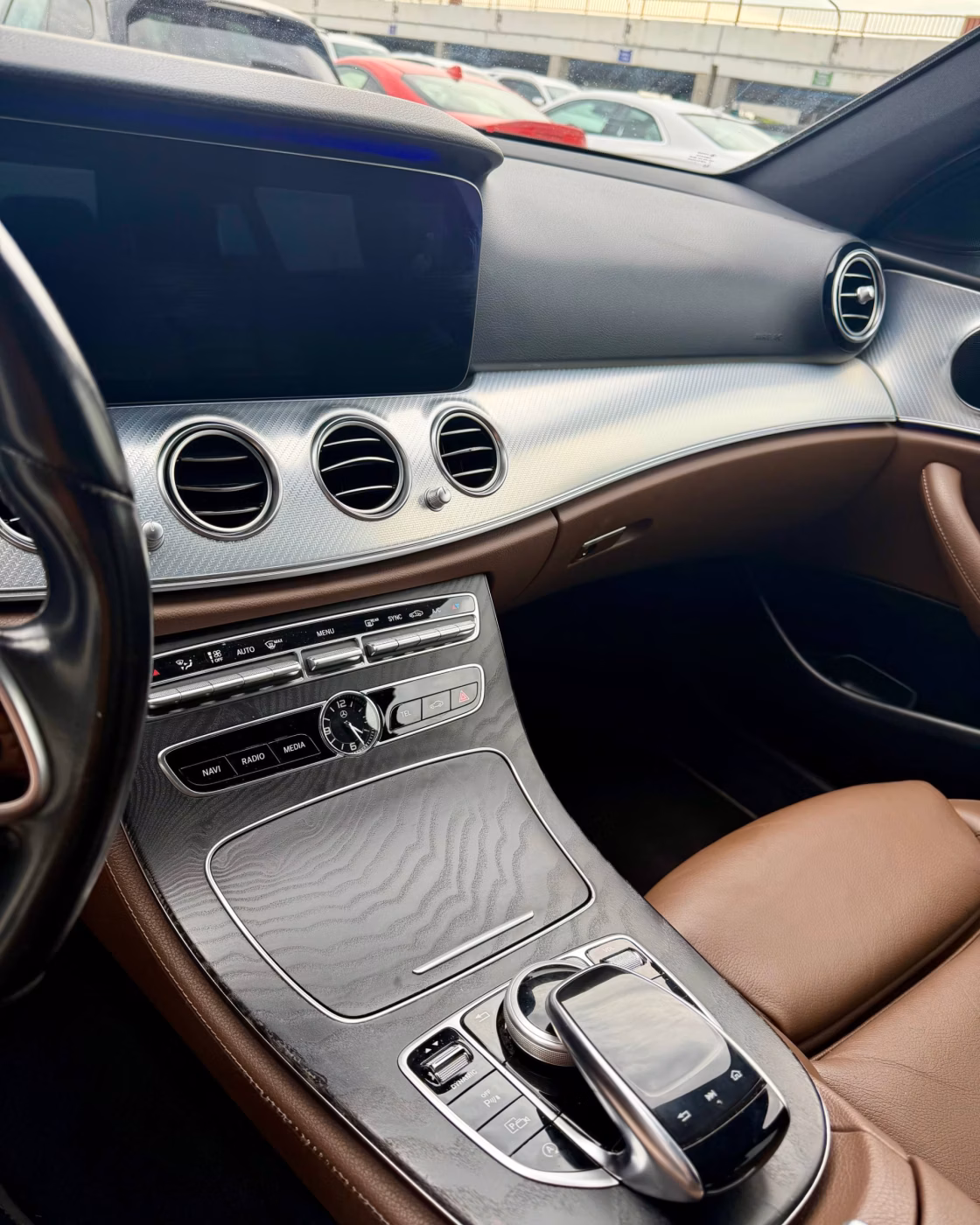 Mercedes-Benz E-Класс фото 16
