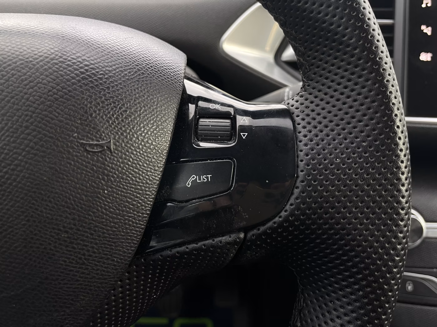 Peugeot 308 фото 23