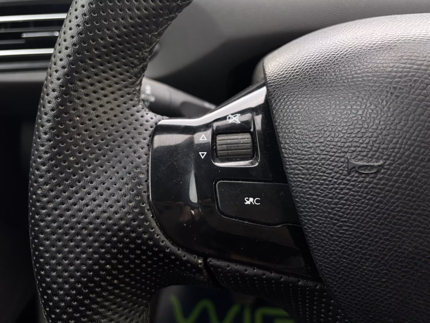 Peugeot 308 фото 22