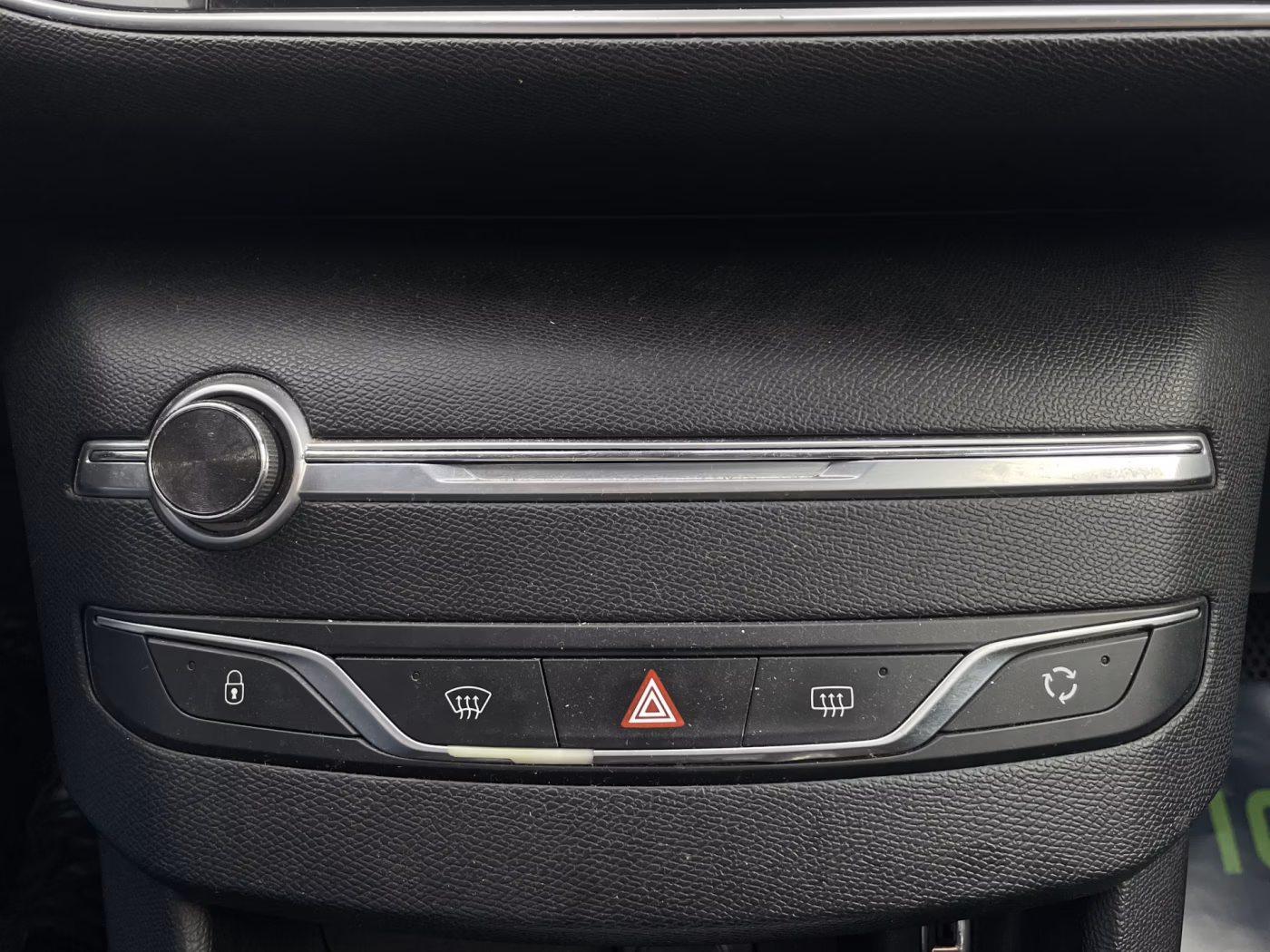 Peugeot 308 фото 18