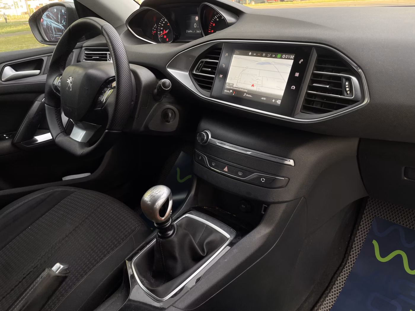 Peugeot 308 фото 14