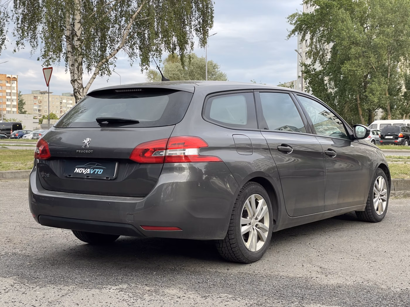 Peugeot 308 фото 5