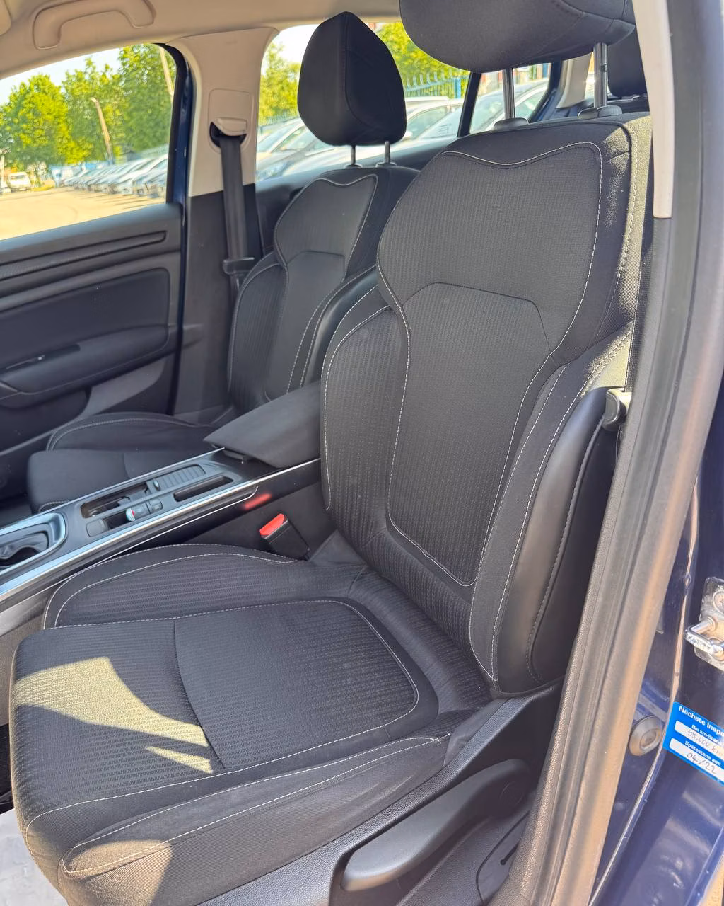 Renault Megane фото 10