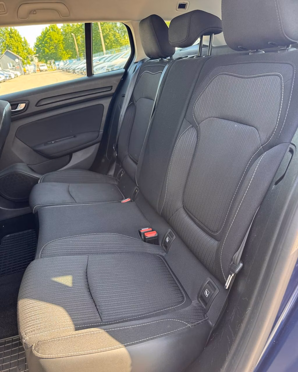 Renault Megane фото 11