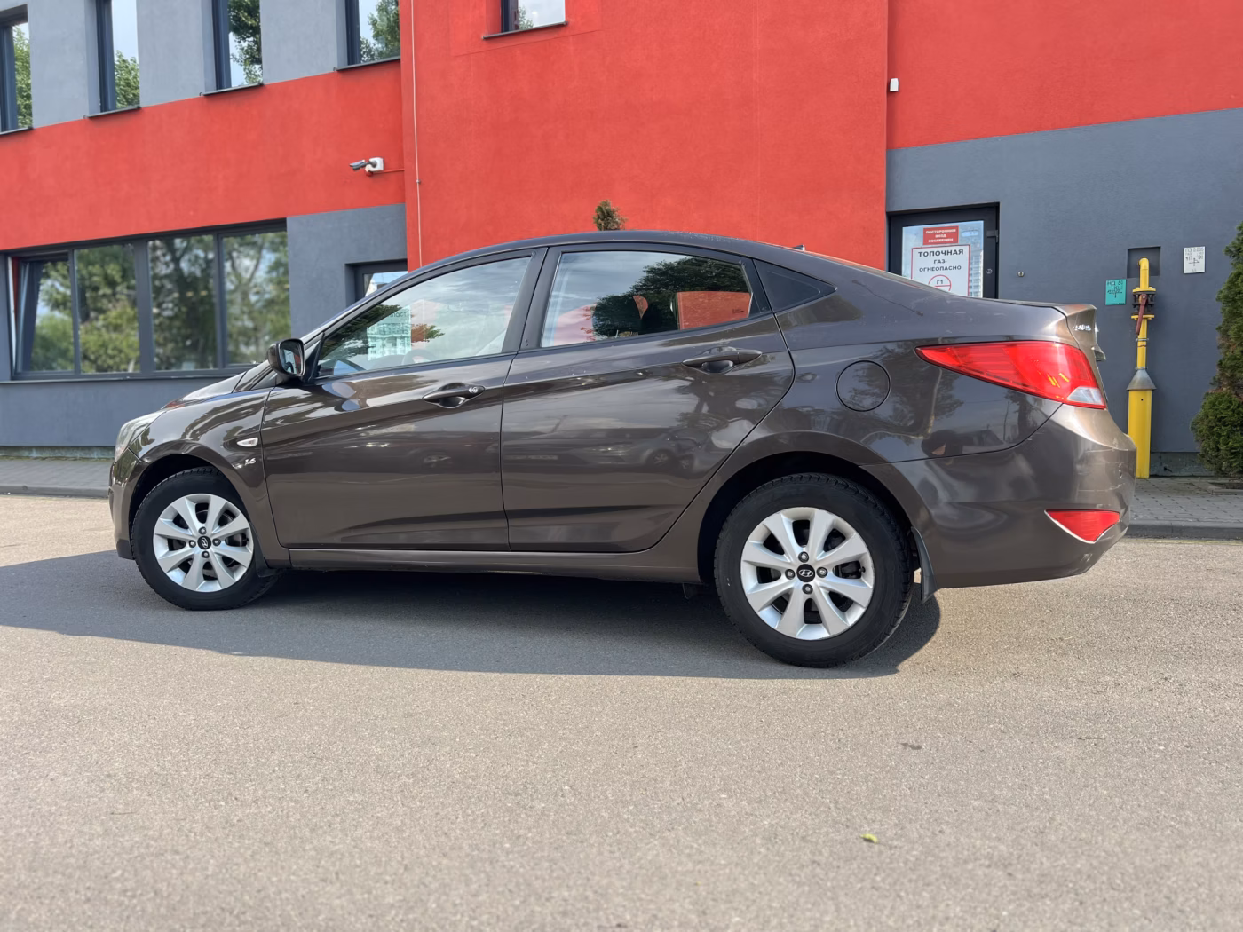 Hyundai Solaris фото 3