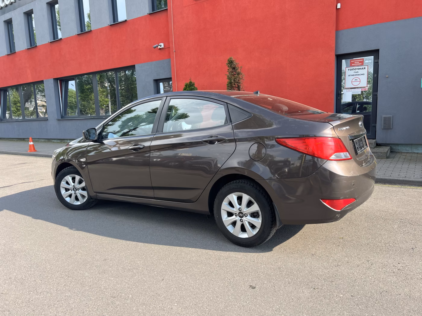 Hyundai Solaris фото 5