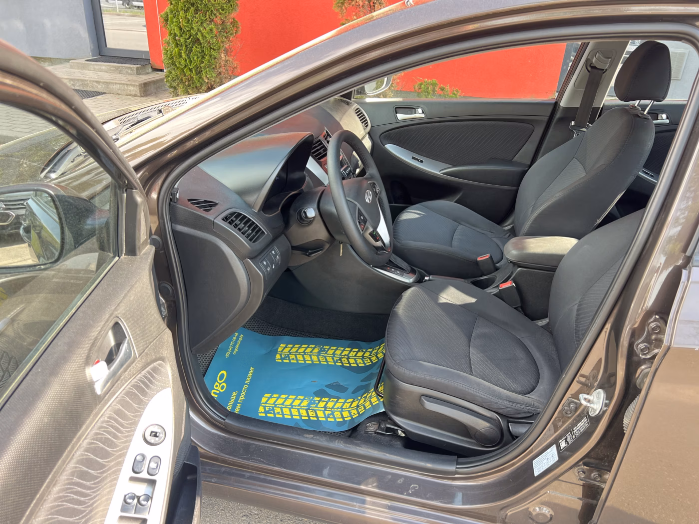 Hyundai Solaris фото 12