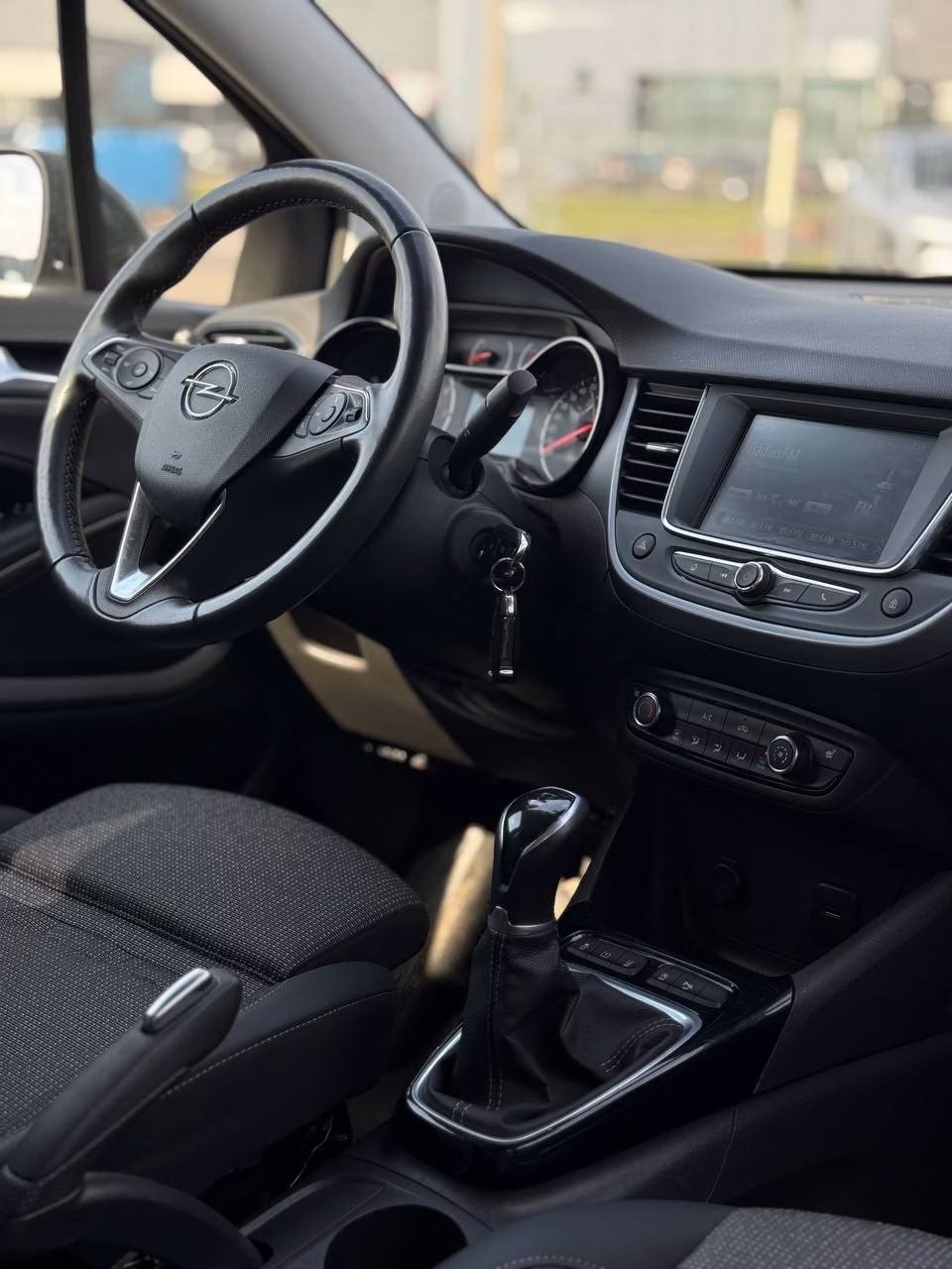 Opel Crossland X фото 10