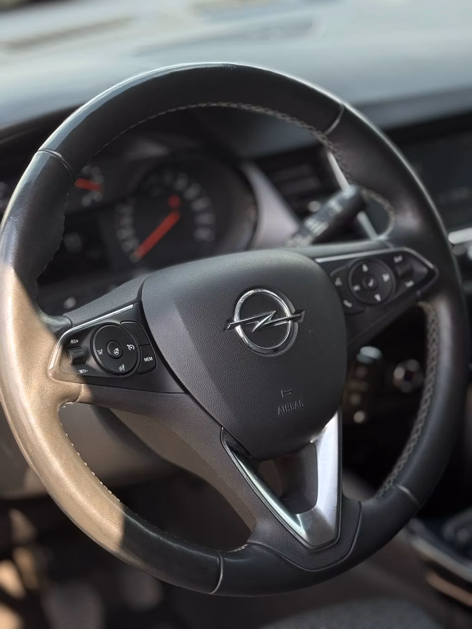 Opel Crossland X фото 17