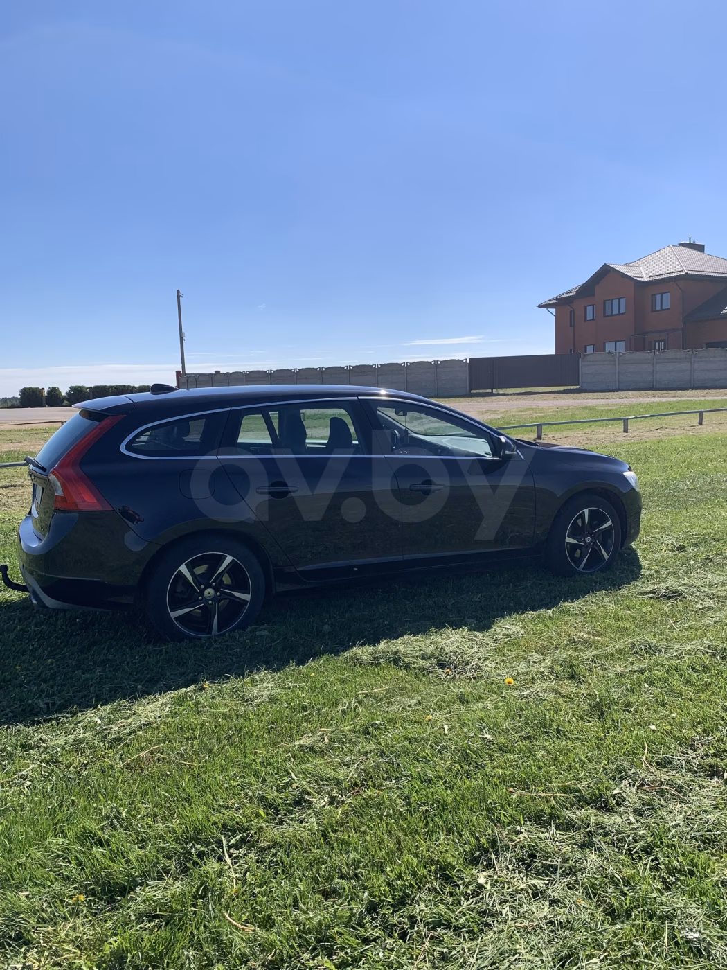 Volvo V60 фото 4