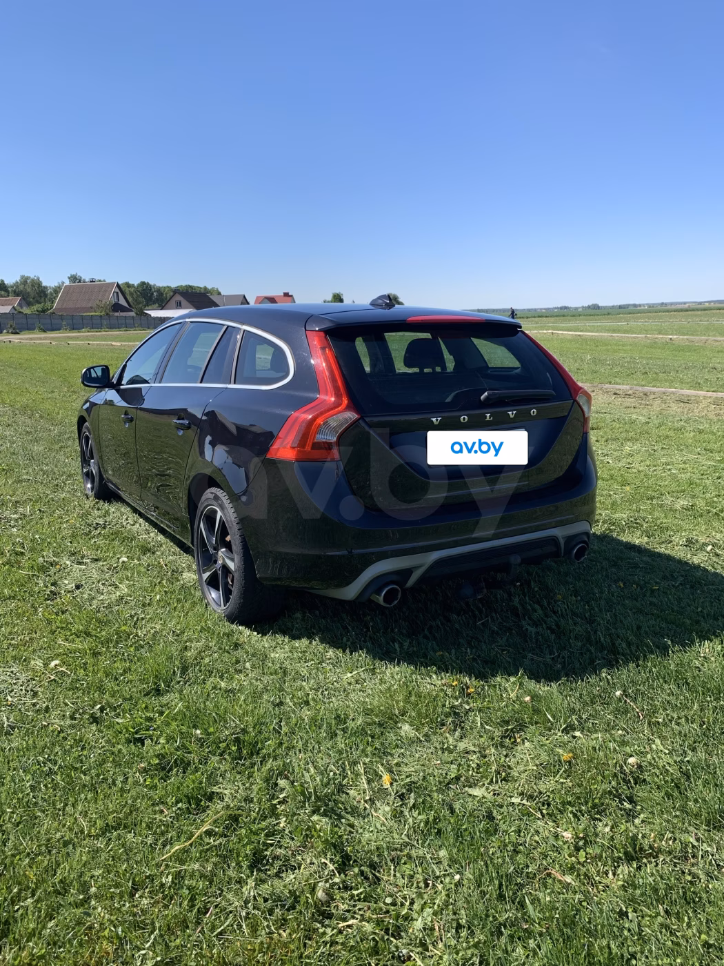 Volvo V60 фото 7