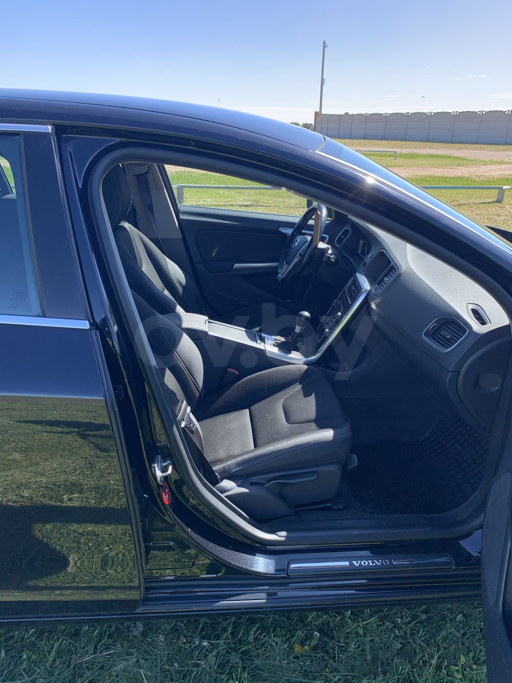 Volvo V60 фото 9