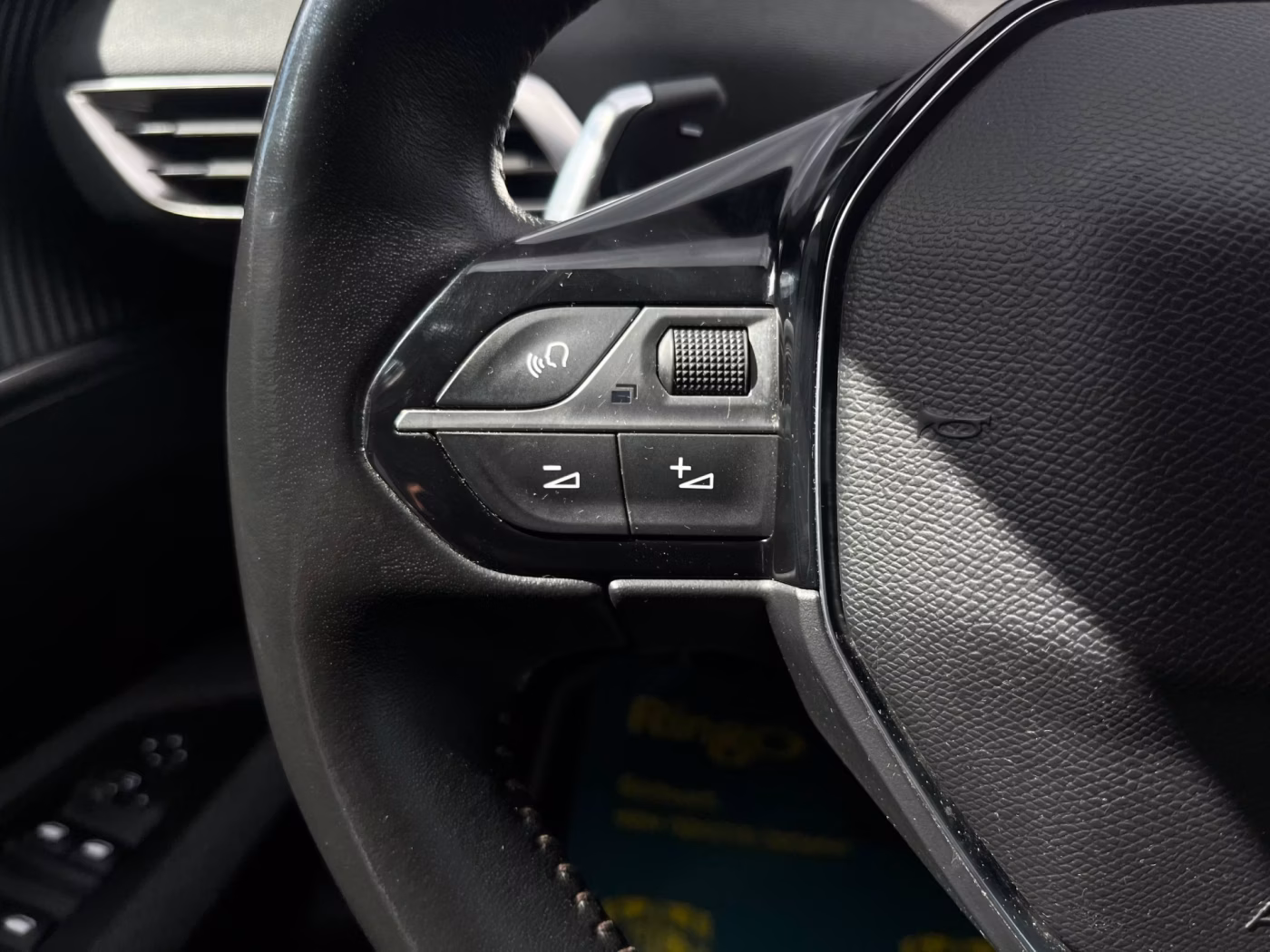 Peugeot 3008 фото 12