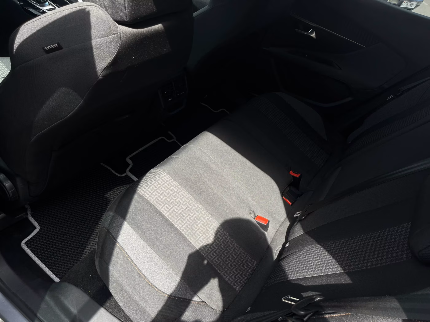 Peugeot 3008 фото 10
